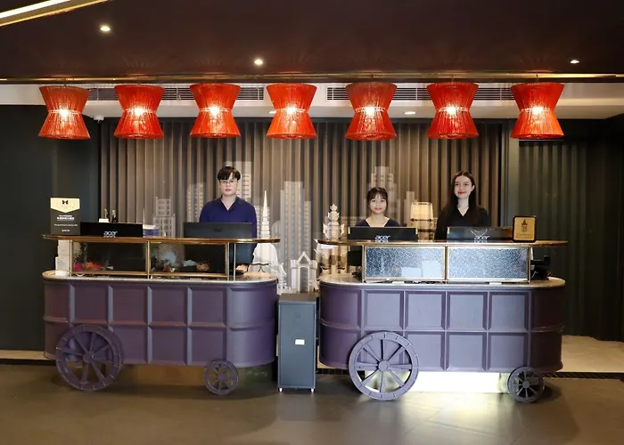 酒店 The Quart Ruamrudee By Uhg 曼谷