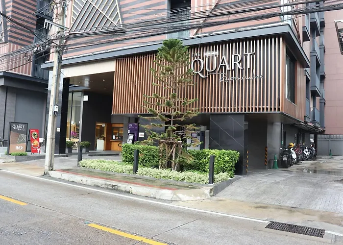 酒店 The Quart Ruamrudee By Uhg
