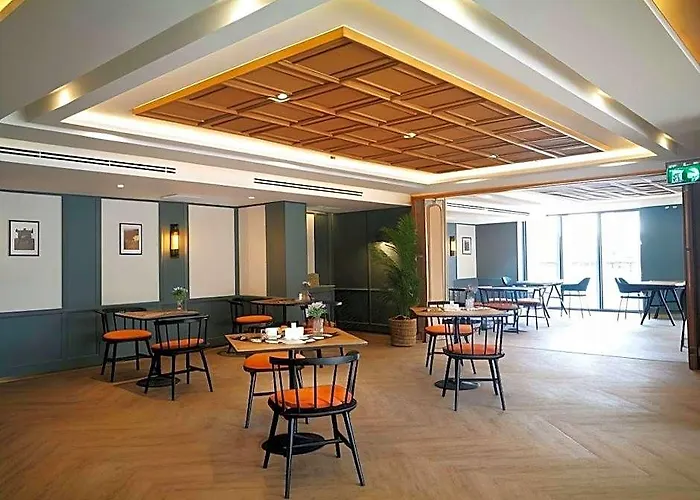 The Quart Ruamrudee By Uhg Hotel 4*